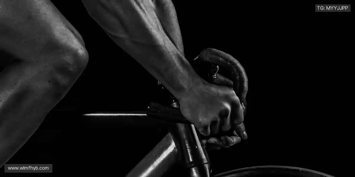 🏆冠军同款，与偶像共享荣耀时刻！